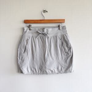 Athleta Trekkie North Mid Rise Drawcord Waist Activewear Skort Light Gray 6